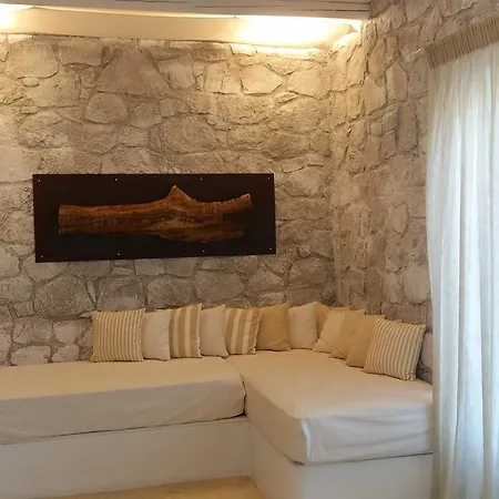 Hotel Milo Milo Mandrakia